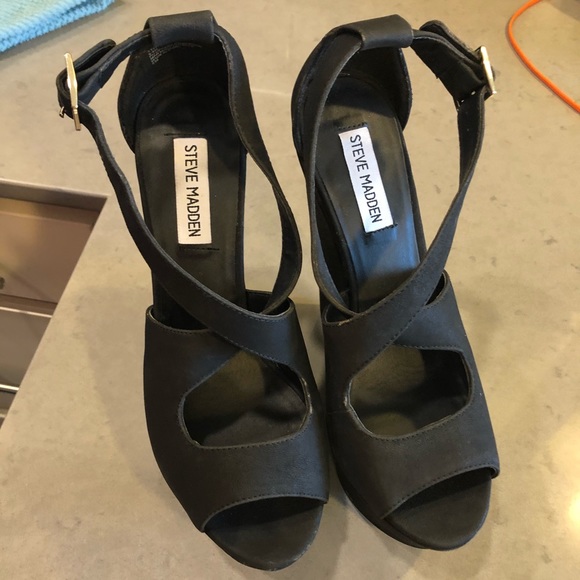 Steve Madden XTERNAL BLACK heel - Picture 2 of 2